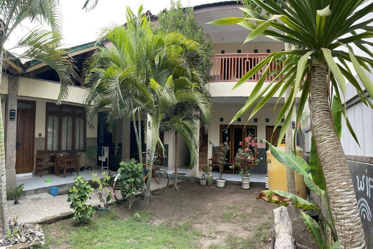 Sagita Bungalow Gili Trawangan Buitenkant foto