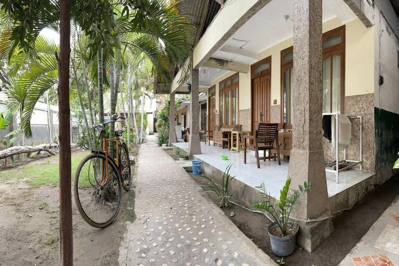 Sagita Bungalow Gili Trawangan Buitenkant foto