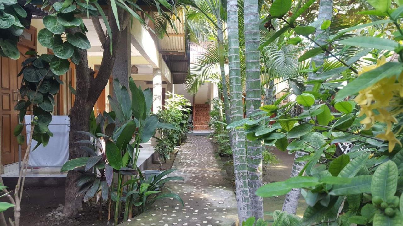 Sagita Bungalow Gili Trawangan Buitenkant foto