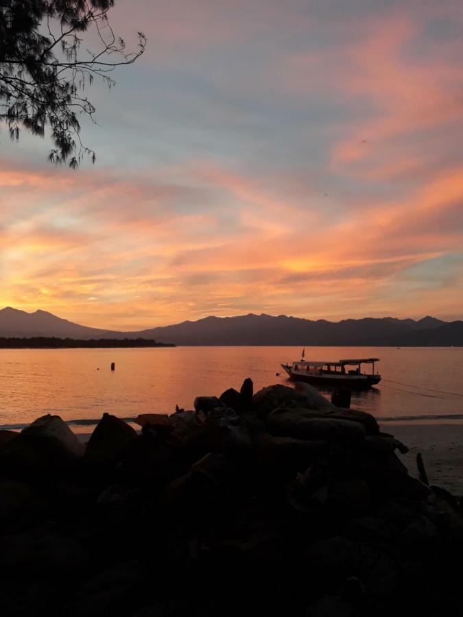 Sagita Bungalow Gili Trawangan Buitenkant foto